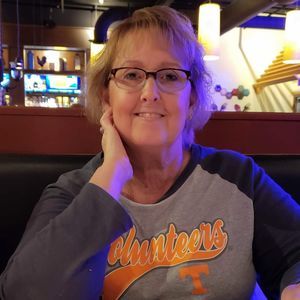 Meet your Posher, Debbie